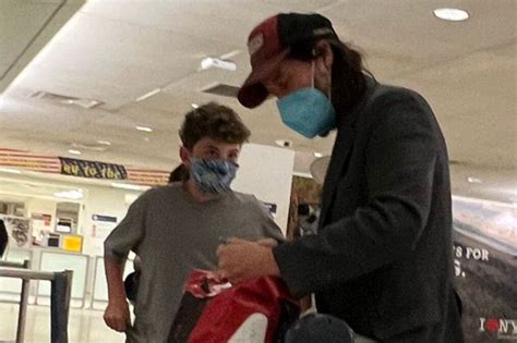 Keanu Reeves è La Star Più Gentile Di Hollywood L Incontro Con Un Fan è Virale The Flight Club