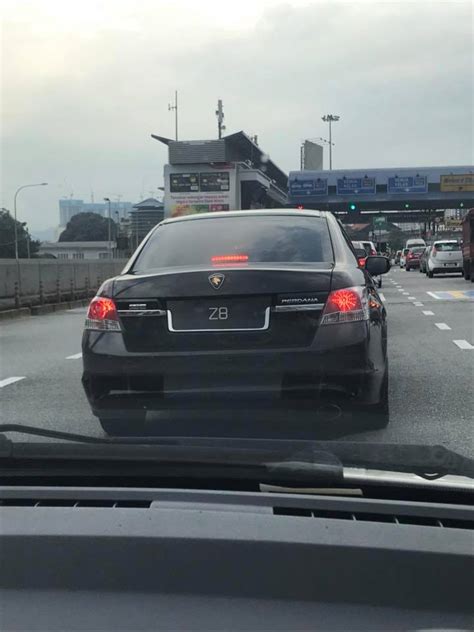 Malah, dalam perkembangan terbaru juga, shahir meluahkan hasrat ingin menarik diri daripada. Sape ek beliau ini lalu tol xyah... - Mona Syamimi Mohd ...