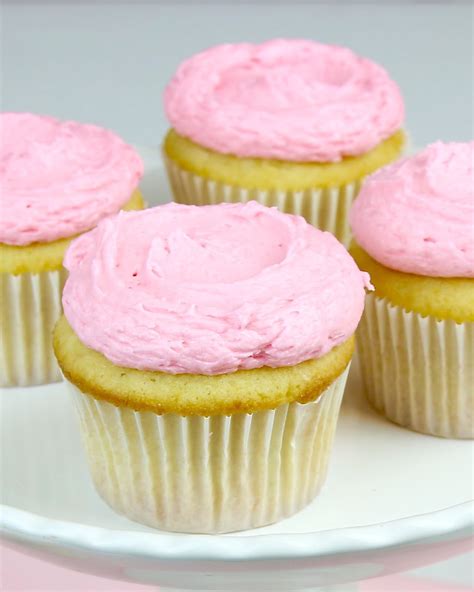 Video The Best Vanilla Cupcakes From Scratch The Lindsay Ann
