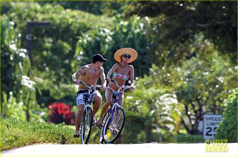 Nick Lachey And Vanessa Minnillo Toned And Buff Beach Bike Ride Photo