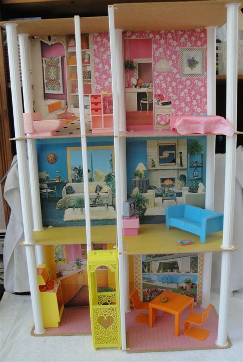 Vtg Barbie 1979 Townhouse 7825 90 Complete W Accessories And Furniture