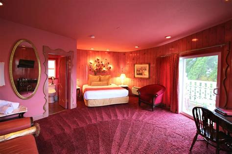 10 Best Themed Hotels Across America Themed Hotel Rooms Theme Hotel