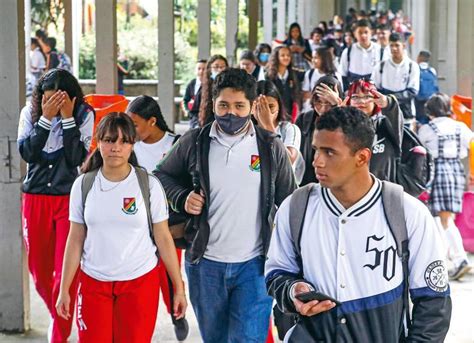 Inem De El Poblado Se Quedó Sin 1000 Estudiantes ¿por Qué