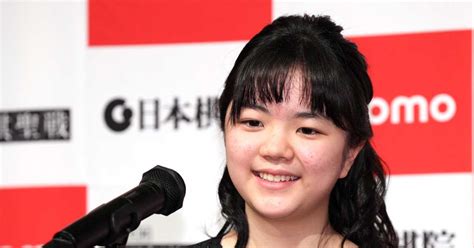 【フォト】「勝てたのはミラクル」 仲邑菫女流棋聖、就位式で笑顔 産経ニュース