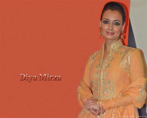 hot and sexy bollywood actress diya mirza wallpapers ~ huge desktop background