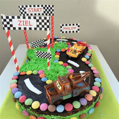 Nicht ohne grund ist das telefonbuch die nummer 1. Hup, hup, hurra! Cars-Torte zum Kindergeburtstag | Torte ...