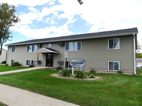 Madison Arms Apartments In Madison Sd Mills Property Managementmills
