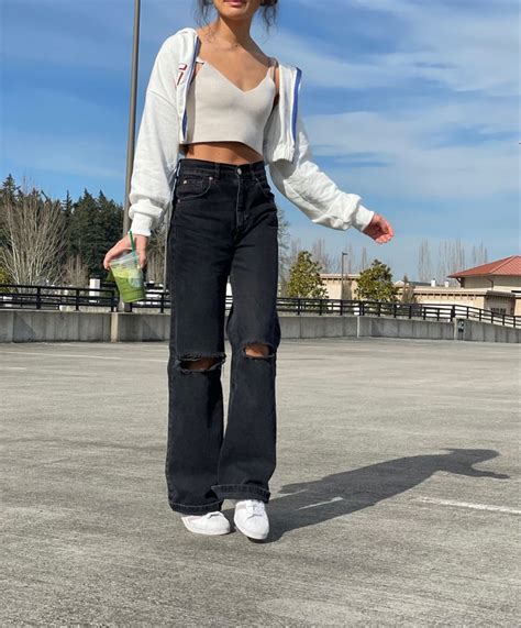 Baggy Jeans Outfit In 2021 Womens Casual Outfits Fashion Inspo