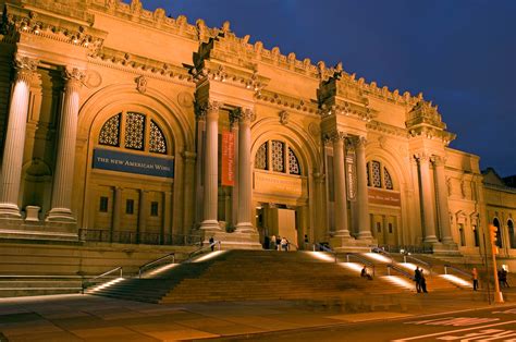 Every day, art comes alive in the museum's galleries and through its exhibitions and events, revealing both new ideas and unexpected connections across time and across cultures. The Metropolitan Museum of Art Will Charge Non-New Yorkers ...