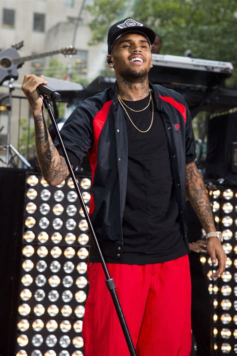 Chris Brown Wades Into Ray Rice Scandal Ive Been Down That Road