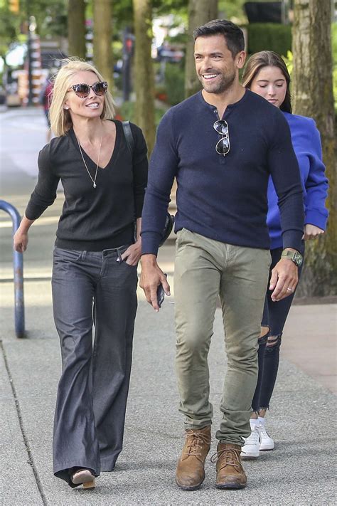 Kelly Ripa And Mark Consuelos Out In Vancouver Gotceleb