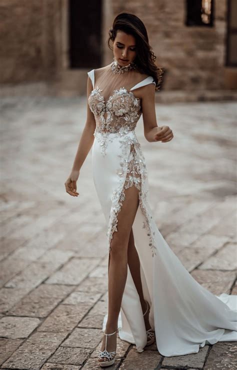 Colorful deep ellum wedding at brake & clutch. 7 Spring 2020 Wedding Dress Trends You Have To See ...