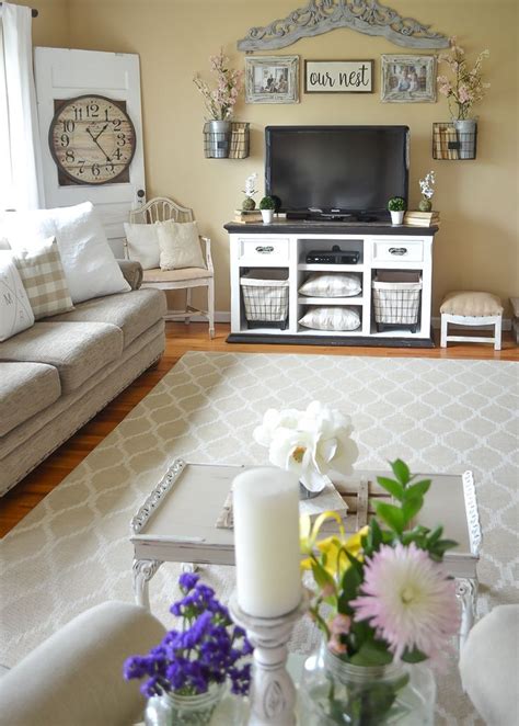 Simple Spring Decor In The Living Room Farm House Living Room Living