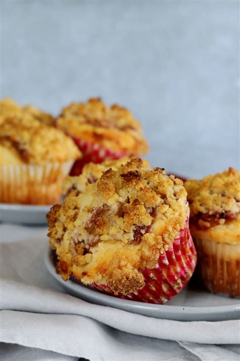 Rhubarb Crumble Muffins Curlys Cooking