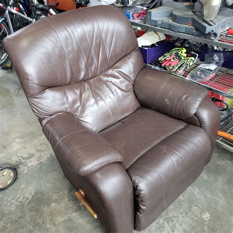 Brown Leather Lazy Boy Recliner