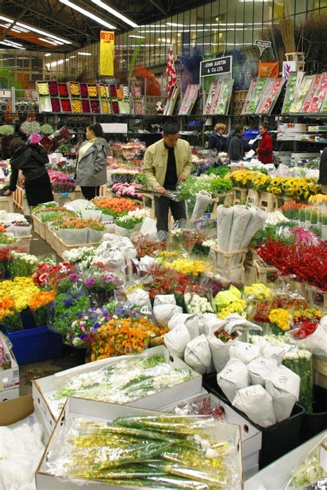 This is dependant on each individual florist however. New Covent Garden Flower Market Images Battersea London ...