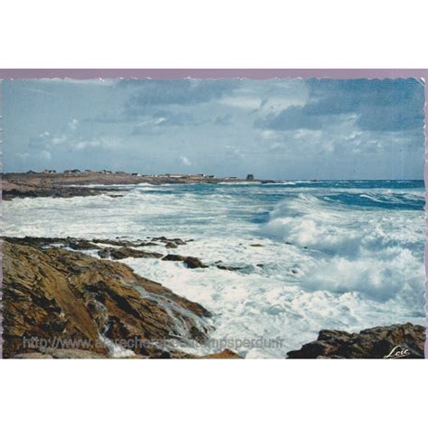 Gravure de plutôt petite taille mais très précise avec de nombreux détails d'ordre géographique ou administratif. Quiberon, tempête sur la côte sauvage - carte postale ...