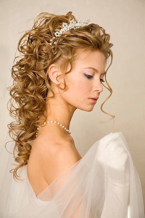 Your hair always has that volume that everyone wants a curly updo with a side braid for a rustic or boho bride. 30 Wedding Hairstyles: A Collection that Gorgeous Brides ...