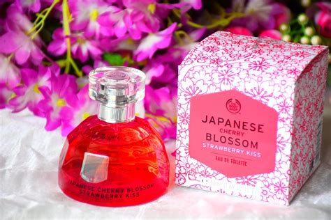 A delicately scented eau de toilette with notes of sweet magnolia and feminine cherry blossom, blended with hinoki wood accords. The Body Shop Japanese Cherry Blossom Strawberry Kiss Eau ...