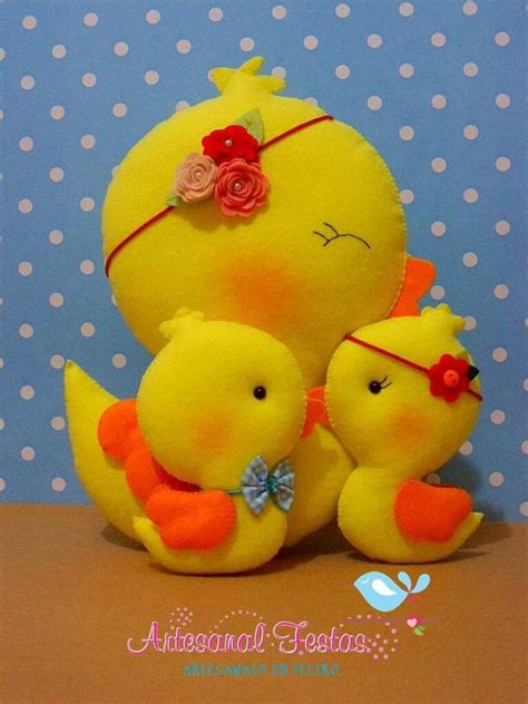 Buscas relacionadas boneca baby galinha pintadinha feltro. *FELT ART | Bonecas artesanais, Lembrancinhas de casamento em feltro, Galinha de feltro