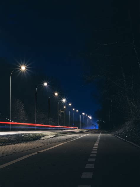 fotos gratis ligero la carretera noche autopista asfalto oscuro oscuridad luz de la