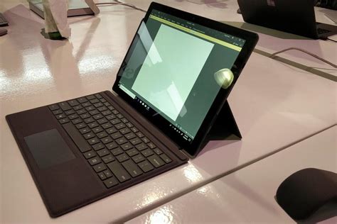 Hands on with Microsoft's Surface Pro 6: The new tablet is easy to use ...
