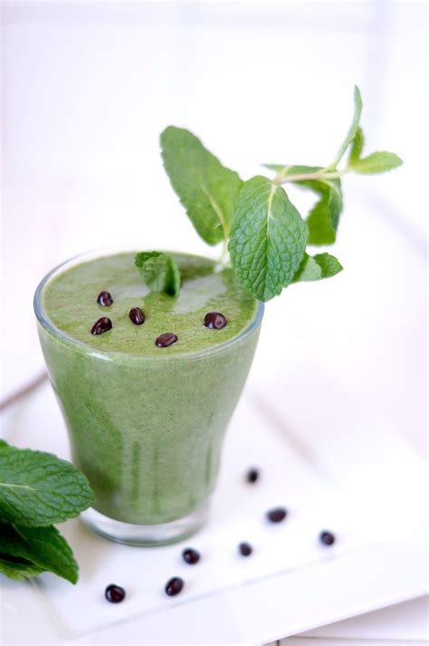 How to make a healthy breakfast smoothie that's lean, green & delicious! Best Magic Bullet Smoothie Recipes : Recipes for Apple ...