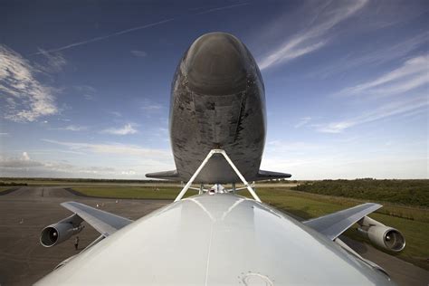 Endeavour Secured Atop Sca Ksc 2012 5263 Space Shuttle E Flickr