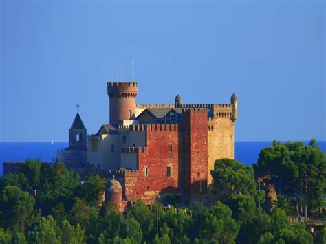 Nicht nur für unsere kunden, sondern auch für uns. Castell de Castelldefels | Consorci de Turisme del Baix ...