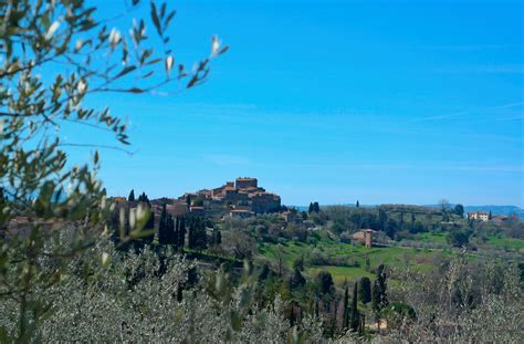 Matka Toscanassa jatkuu: Montisi, Montalcino ja Pienza