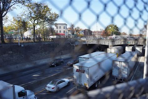 Dream To Cap The Cross Bronx Steps Closer To Reality As Schumer Visits