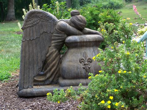 Southern Grace Garden Art Sculptures Statues Angel Garden Statues