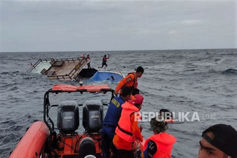 Km Teman Niaga Dilaporkan Tenggelam Di Selat Makassar