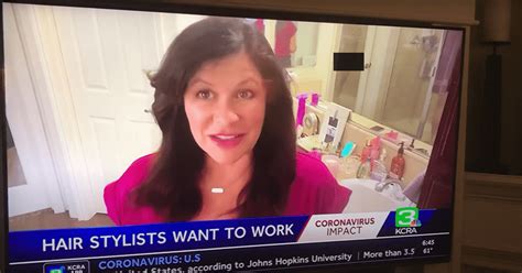 News Reporter Accidentally Broadcasts Husband Naked In The Shower On A