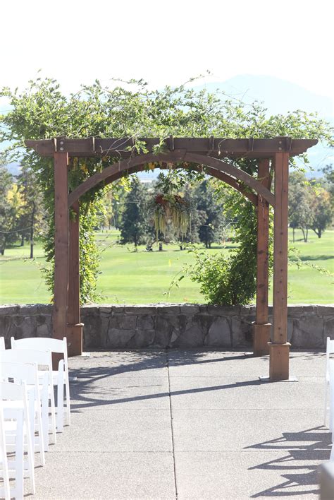 Pin By Rogue Valley Country Club On The Terrace Garden Arch