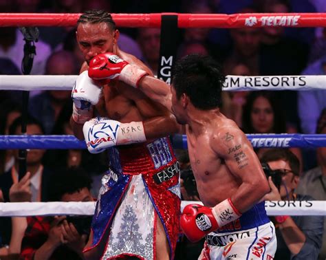 Pacquiao Defeats Thurman Manny Pacquiao Punches Keith Thurman During