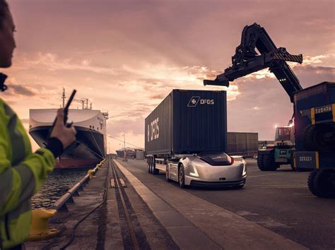 Volvo Trucks Self Driving “vera” Starts Transporting Containers In