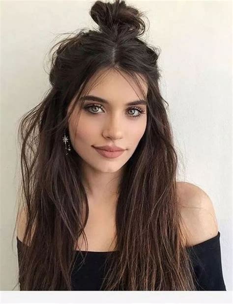If there's a hairstyle that's more of a saving grace on mornings you just can't get it together enough to wash your hair (or afternoons when you've managed to sneak in a lunchtime workout), we haven't found it yet. 65+ Messy & Messy Bun Hair Style For Lovely Women in 2020 ...