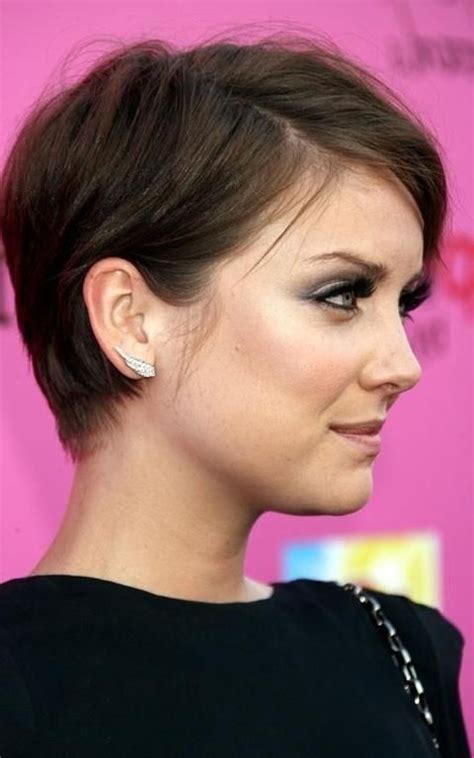2024 Latest Short Hairstyles Cut Around The Ears