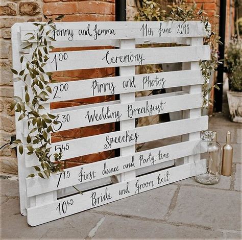Awesome DIY Ideas for Wooden Pallet Made Furniture | Pallet wedding