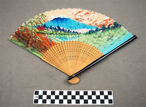 Object Fan Japanese Folding Fan Utsa Institute Of Texan Cultures