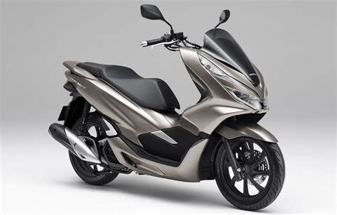Honda gave the PCX 150 a fresh new update | Honda pcx, Honda, Motos honda