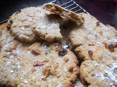 Chewy Apple And Cinnamon Oat Cookies Vegan No Refined Sugar