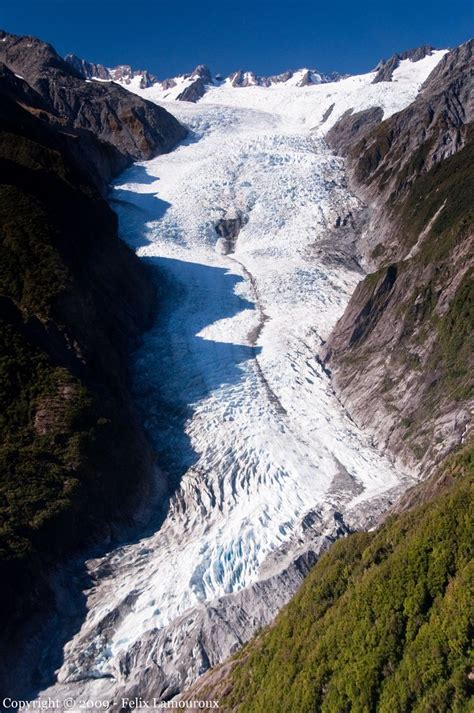 Airport, hotels and apartments best sights, culture, sport, currency exchange rates, weather forecasts and tourism office. Franz Josef Glacier | New zealand south island, New ...