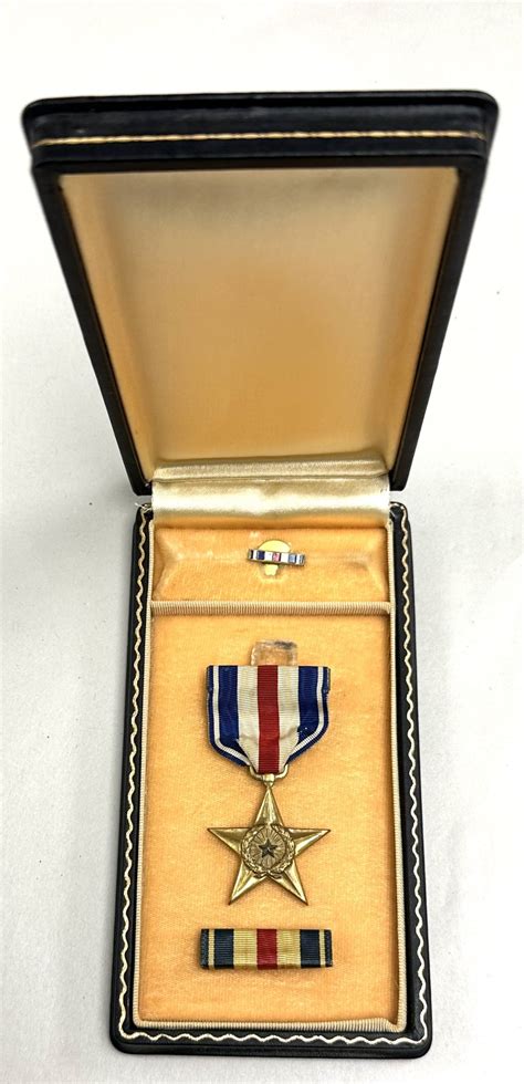 Ww2 Us Silver Star Medal Numbered Complete Set New In The Box Enemy