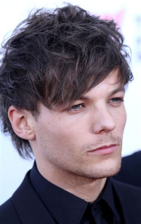 Louis Tomlinson - Celebrity biography, zodiac sign and famous quotes