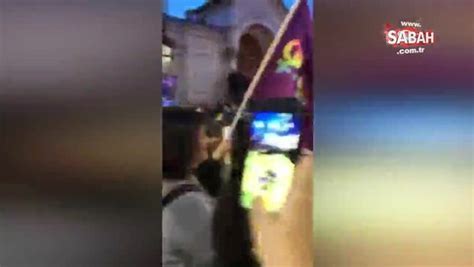 Chp'li sera kadıgil, ezana ve şehitlerimize hakaret eden twitter paylaşımlarından sonra chp tarafından milletvekili yapılarak. Ezana hakaret eden CHP PM üyesi Sera Kadıgil de yürüyüşe ...