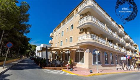 Frente al mar mediterráneo, con vistas a la bahía de benicassim, los apartamentos portocala fase ii ofertan interesantes estancias en oropesa del mar (castellón). Parque-Mar-1-1 - Ofertas Fin de Año