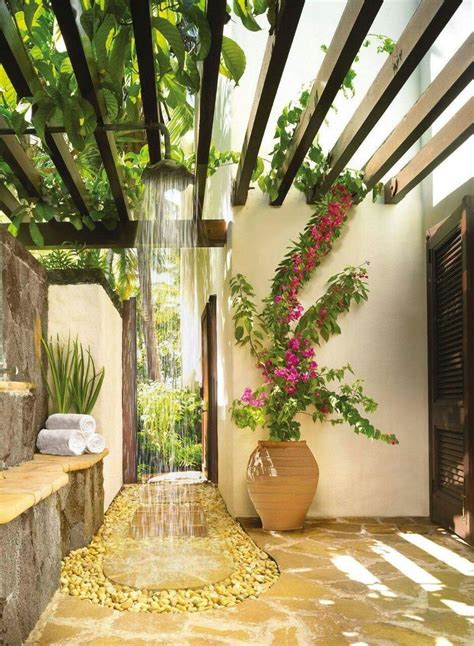 Stylish 30 Affordable Outdoor Shower Ideas To Maximum Summer Vibes Outdoor Bathrooms
