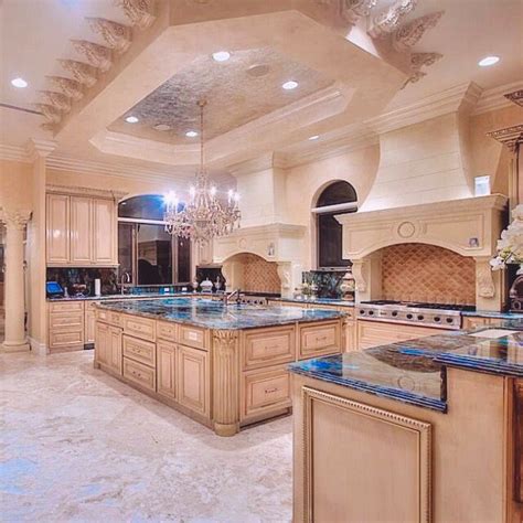 the 25 best mansion kitchen ideas on pinterest luxury kitchens luxury kitchen design and stoves